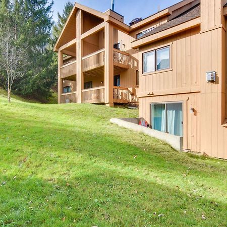 Ski-Inandout And Golf Condo With Aandc At Holiday Valley! 엘리콧빌 외부 사진
