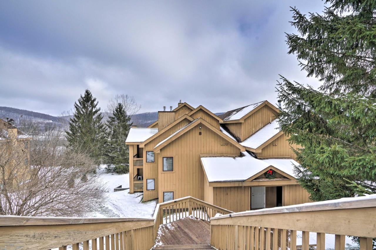 Ski-Inandout And Golf Condo With Aandc At Holiday Valley! 엘리콧빌 외부 사진