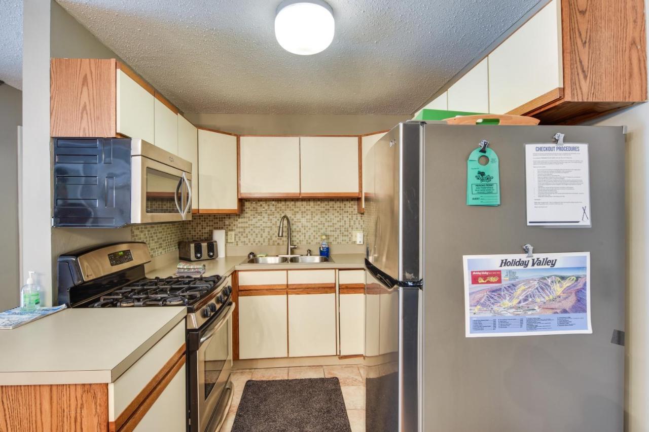 Ski-Inandout And Golf Condo With Aandc At Holiday Valley! 엘리콧빌 외부 사진